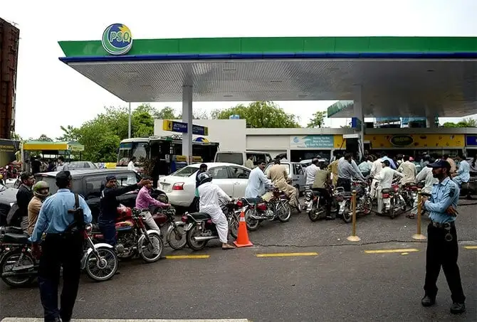 Escalating Inflation: Pakistan Braces for Another Surge in Petrol Prices